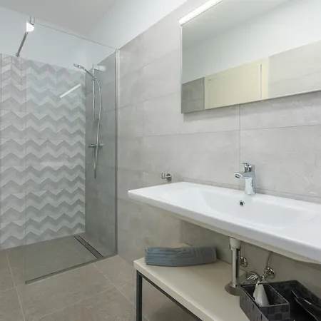 Hizina Veleniki Villa Poreč