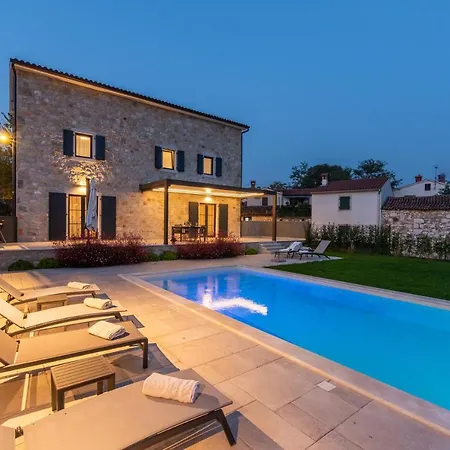 Hizina Veleniki Villa *